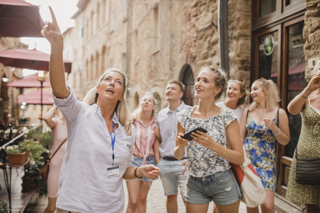 Having a Tour Through the City Streets - Blue Ribbon Travel 