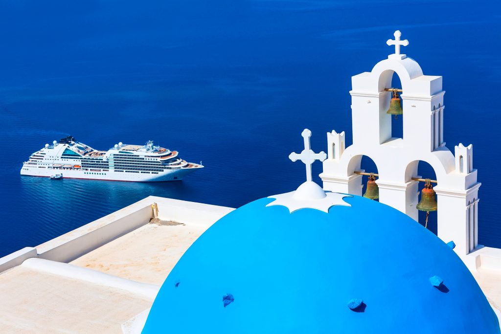 Sea and white church, Santorini, Greece - Blue Ribbon Travel